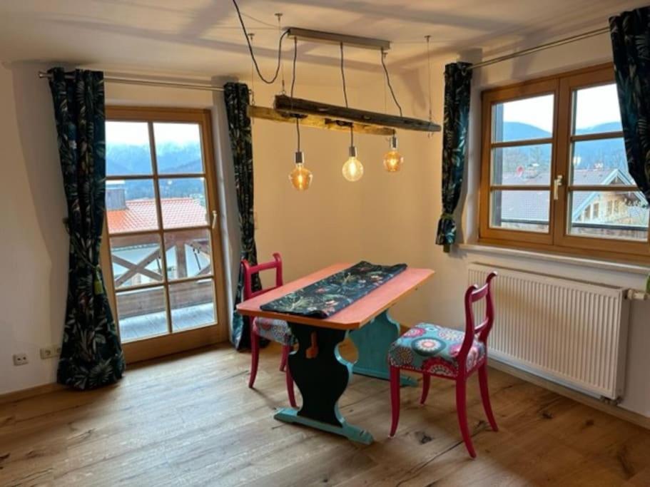 Charmante Farbenfrohe Wohnung Fuer Zwei Fischbachau Extérieur photo